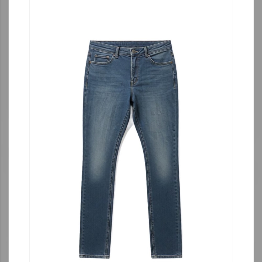 Time and Tru Women’s Blue High Rise Skinny Jeans Size 8